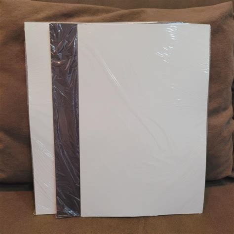 Illustration Board (Unbranded) 1/8 size (10×15 inch) .